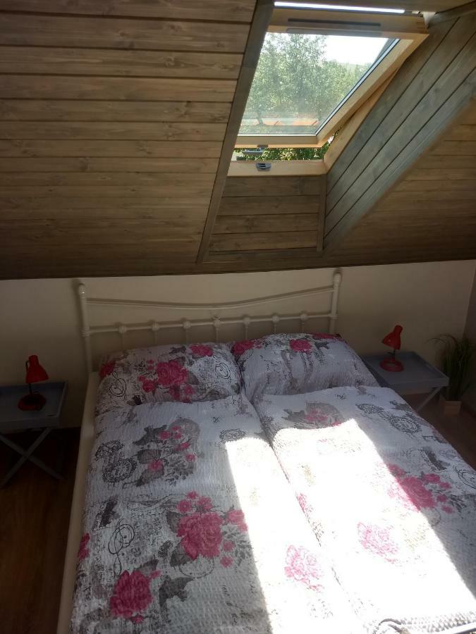 Chalupa Masa Liptovský Trnovec Buitenkant foto