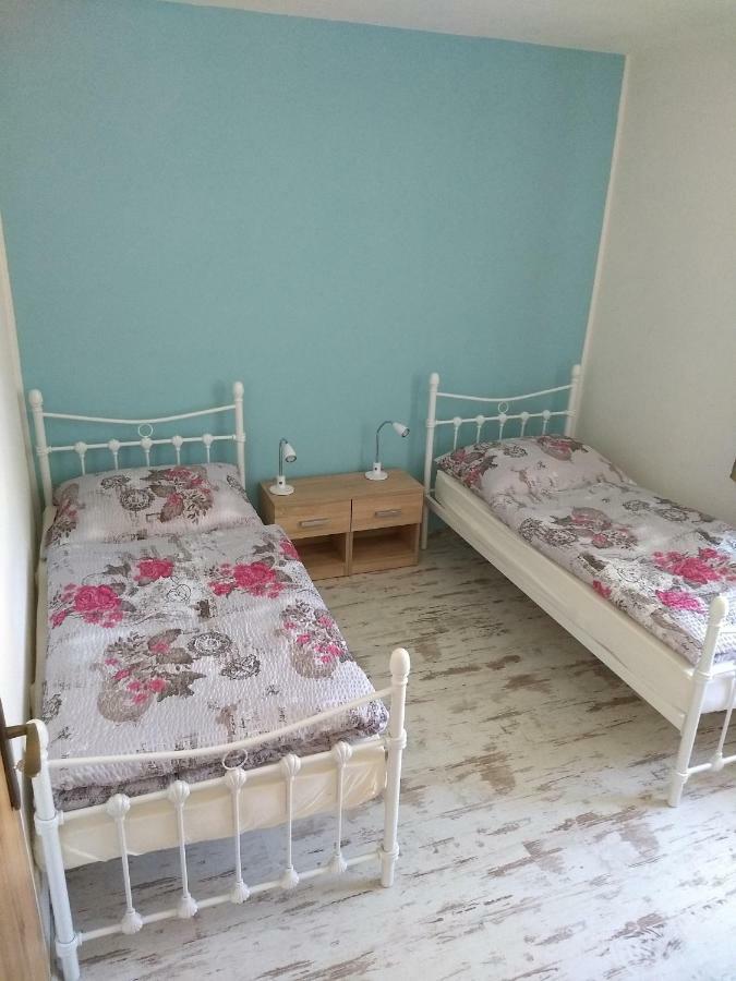 Chalupa Masa Liptovský Trnovec Buitenkant foto